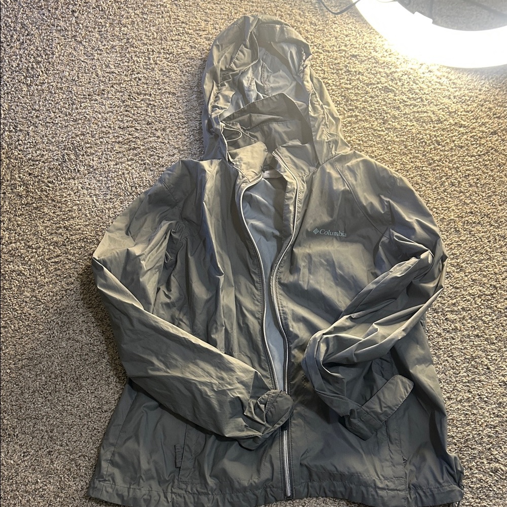Columbia Men's Silver Raincoat